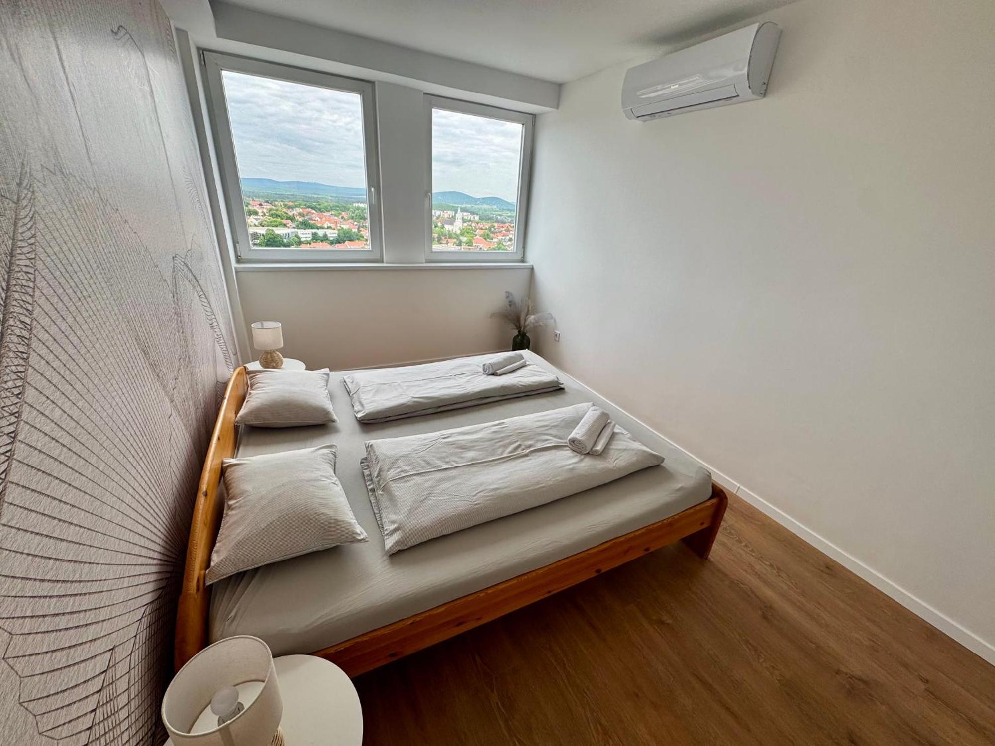 Panorama View Deluxe Apartment Veszprém Eksteriør billede